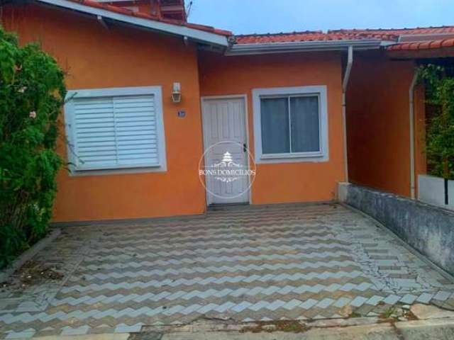 Oportunidade!! Casa térrea c/2 vagas em condomínio próx. centro de Cotia