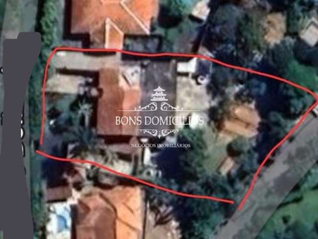 Terreno para investidores em Residencial na Granja Viana.  Quase 1.000 m de terreno com entrada por duas ruas.