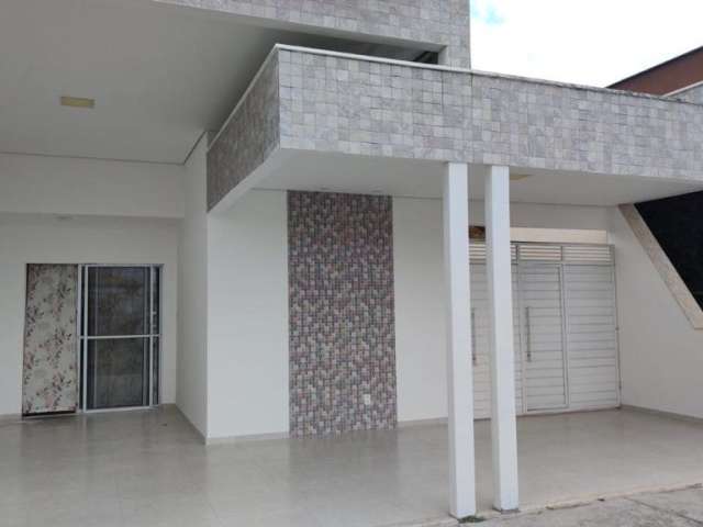 Vendo excelente casa reformada 3/4 sendo uma suíte