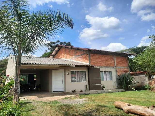 Casa com 6 quartos à venda na RUA EXPEDICIONARIO JOSE DE LIMA, 676, Rio Bonito, Irati, 240 m2 por R$ 360.000