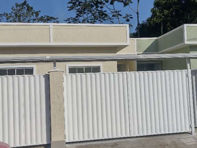 Casas 2 qts duplex em Pau grande,