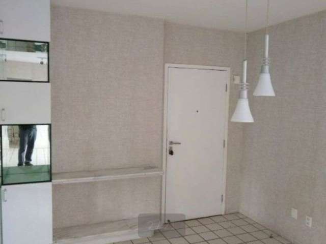 Apartamento com 3 quartos sendo 1 suíte, na Tamarineira.