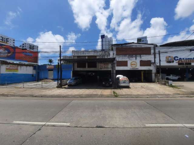 Prédio comercial à venda muito bem localizado na Avenida Norte.