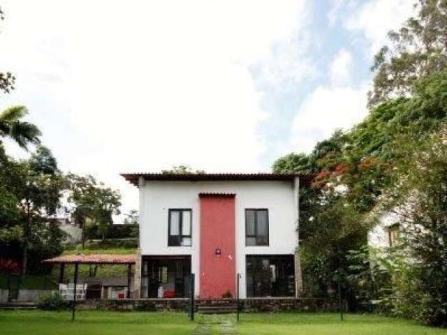 Excelente casa à venda com 2 quartos sendo 1 suíte, no melhor trecho do Sítio dos Pintos.