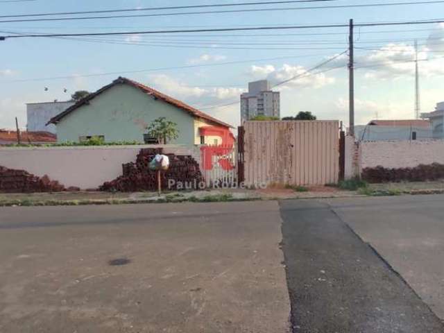 Terreno para Venda em São Carlos, Jardim São Carlos, 4 dormitórios, 2 banheiros, 5 vagas