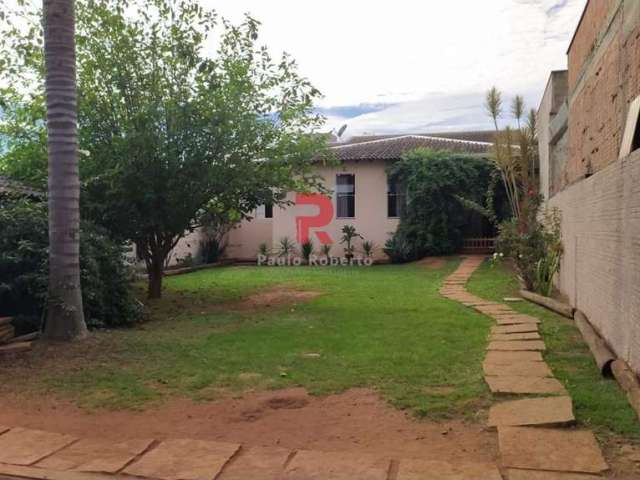 Casa 2 dormitórios para Venda em São Carlos, Jardim Santa Elisa, 2 dormitórios, 1 suíte, 2 banheiros, 10 vagas