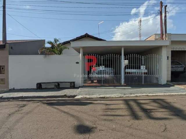 Casa 2 dormitórios para Venda em São Carlos, Jardim Tangará, 2 dormitórios, 1 banheiro, 2 vagas