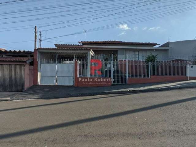 Casa 3 dormitórios para Venda em São Carlos, Jardim Beatriz, 3 dormitórios, 1 suíte, 2 banheiros, 3 vagas