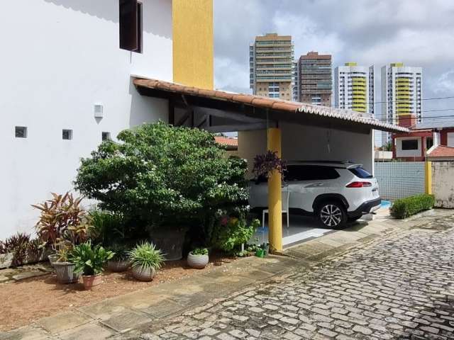 Excelente duplex em Condomínio no bairro de  Capim Macio