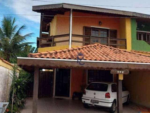 Casa com 3 dormitórios à venda, 230 m² por R$ 850.000 - Areão - Taubaté/SP