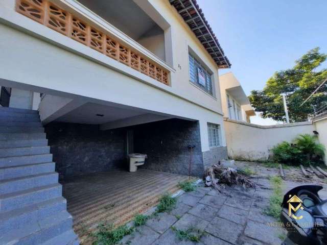 Casa à Venda em Vila São José, Taubaté - SP