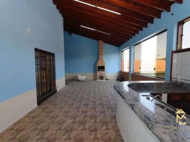 Casa à Venda em Chácaras Silvestre, Taubaté - SP