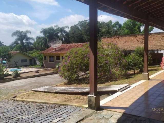 Casa à Venda em Bairro dos Guedes, Tremembé - SP