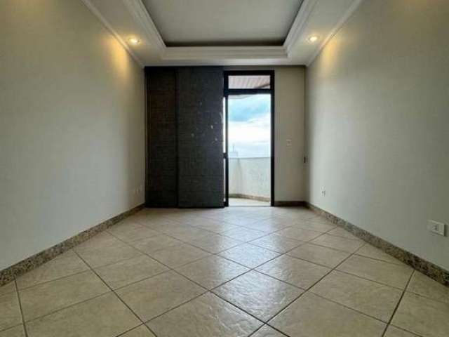 Apartamento à Venda em Centro, Taubaté - SP