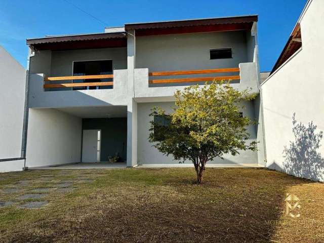 Casa à Venda em Residencial Estoril, Taubaté - SP