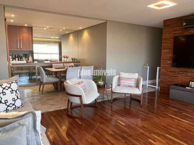 Apartamento com 3 Quartos e 3 banheiros à Venda, 130 m²