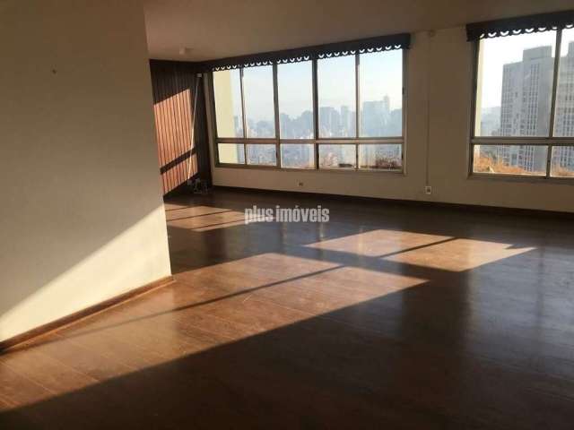 Apartamento 155 m2 reformado ,3 dormitórios / 1 suíte, 2 vagas de garagem 2 quadra da av paulista