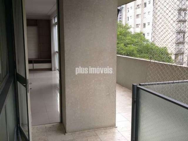 Apartamento com terraço próximo à Avenida Paulista 238m²