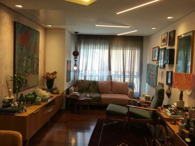 Apartamento à Venda no Brooklin, 68 m², 2 quartos, Ar Condicionado e 1 Vaga por R$860.000,00