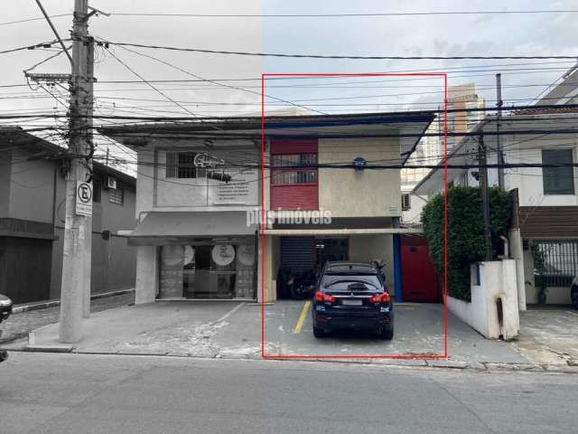 Sobrado á venda com 141m²