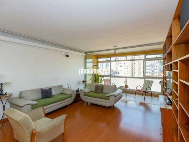 Apartamento 140 m2 ,reformado , vila mariana ,3 dormitórios sendo 1suite, 2 vagas de garagem ,metro