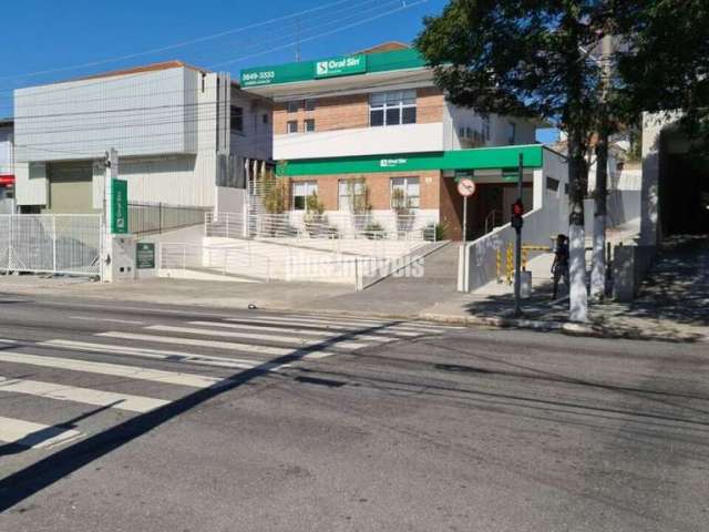 Excelente casa comercial!!! ótima localização!!!