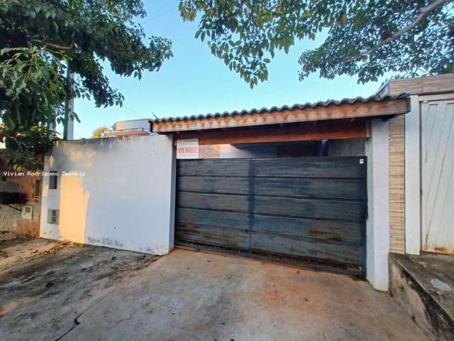 Casa para Venda em Boituva, Água Branca, 2 dormitórios, 2 banheiros, 2 vagas