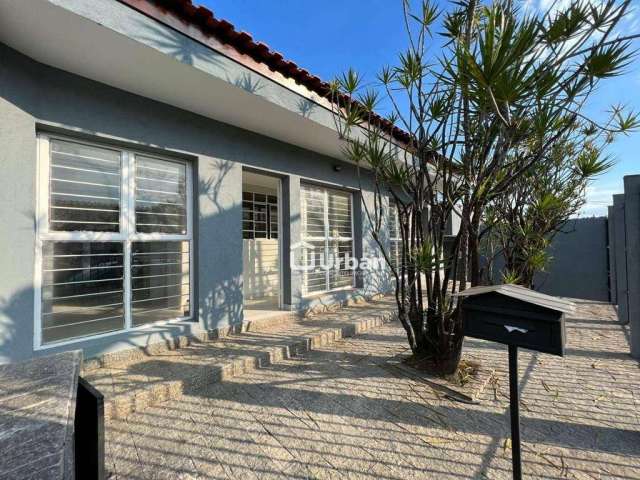 Casa com 2 quartos para alugar, 250 m² por R$ 3.272/mês - Atalaia - Cotia/SP