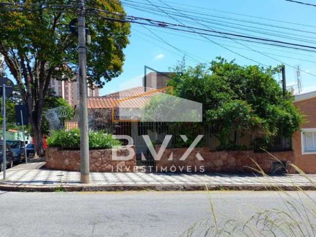 Venda bela casa com Edícula, 245 m², terreno 315 m², 3 dorm (1 suíte), área de luz, 3 vagas, Centro, Sorocaba-SP