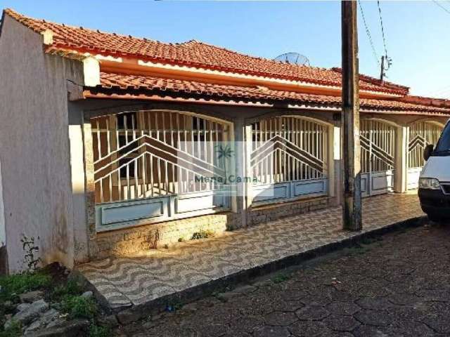 Vendo Casa de Alvenaria - Congonhal MG