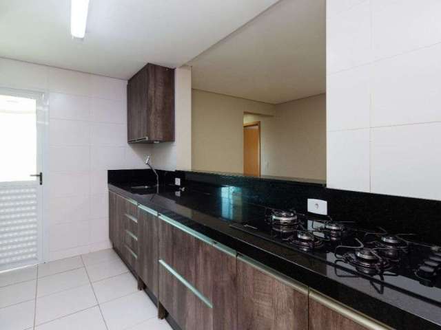 Apartamento semi mobiliado à venda no Centro de Pinhais