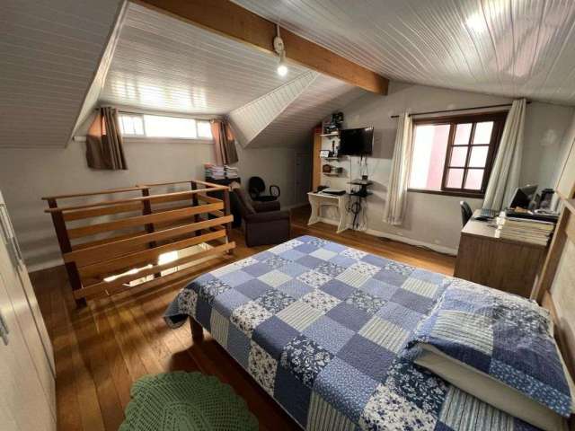 Casa com 3 dormitórios e ático à venda, 85 m² por R$ 390.000 - Bairro Alto - Curitiba/PR