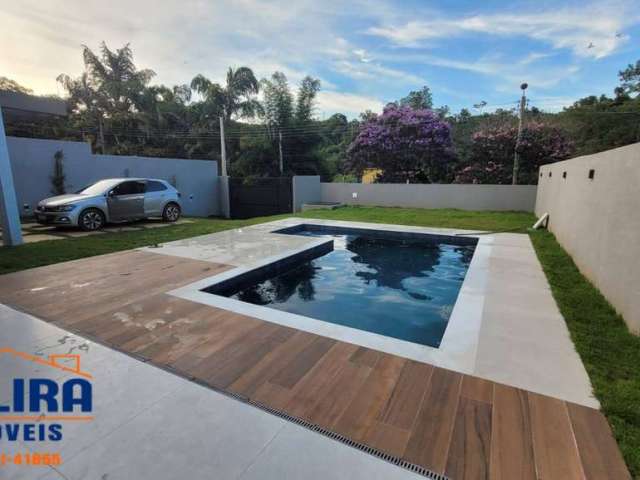 Casa em Atibaia escriturada, aceita financiamento bancário.