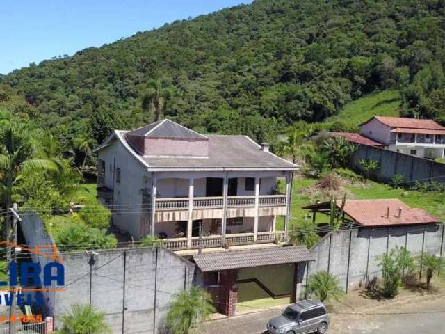 Chácara Espaçosa com Vista para a Represa, escriturada