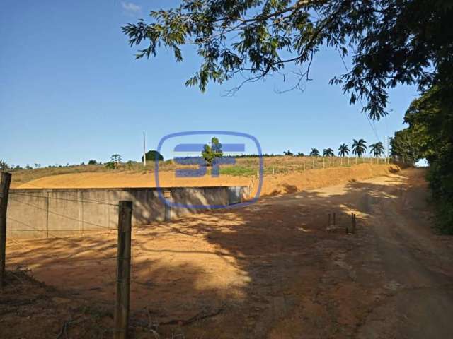 Lote/Terreno para venda - 20.000 m2 em Santiago de Serra, Distrito de Calogi