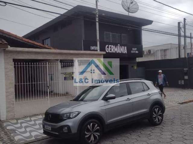 Casa à venda em Praia Grande-SP, bairro Tupi: 3 quartos, 1 suíte, 2 banheiros, 4 vagas de garagem, 85m² de área. Venha conferir!