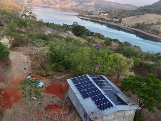 Fazenda de 400.000m² com Nascentes e Vista para a Represa em Capitólio – Ideal para Turismo ou Pecuária