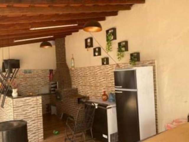 Casa térrea com edícula e quintal espaçoso à venda por R$ 295 mil – Vila Albertina