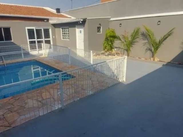 Casa mobiliada de 160m² com lazer completo e piscina à venda no Ribeirão Verde - R$ 404.149