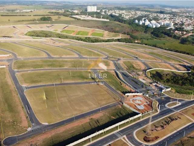 Terreno em condomínio fechado à venda na Rodovia Governador Doutor Adhemar Pereira de Barros, 752, Loteamento Alphaville Campinas, Campinas por R$ 750.000