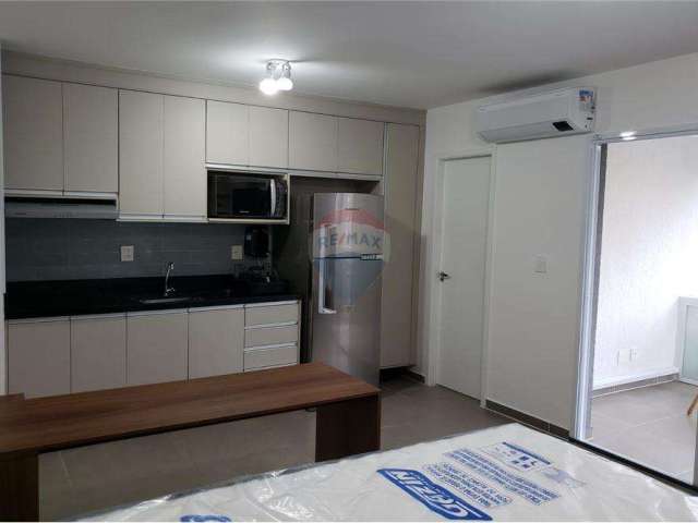 Apartamento/Studio 34M² c/móveis planejados e mobiliado na Vila Mariana-Moderno e com Varanda