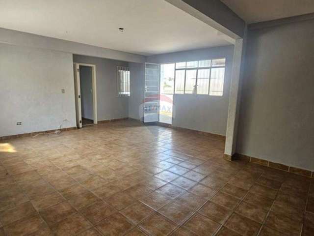 Casa 100m² com 3 dormitórios e 2 vagas