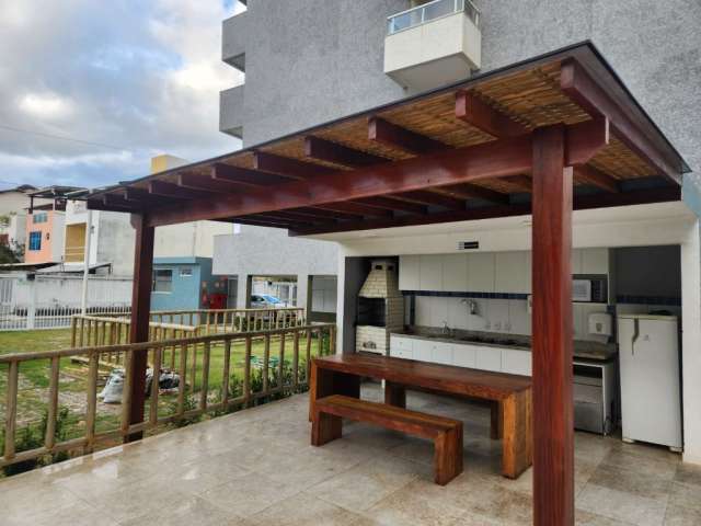 Lindo apartamento 1/4 recém entregue com varandão, semi-mobiliado a poucos passos da Praia de Stella Maris. ÚLTIMA UNIDADE.