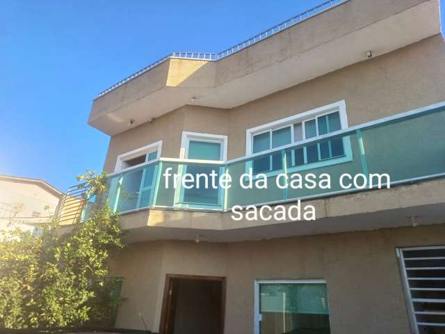 Casa/ Sobrado à venda  com 4 quarto(s)