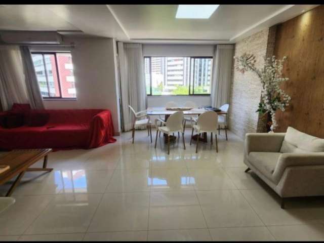 Lindo apartamento na Pituba , 3 suítes , nascente , reformado e decorado , 148m2