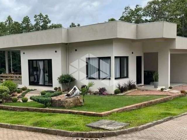 Casa de 167m² para venda por R$ 870.000