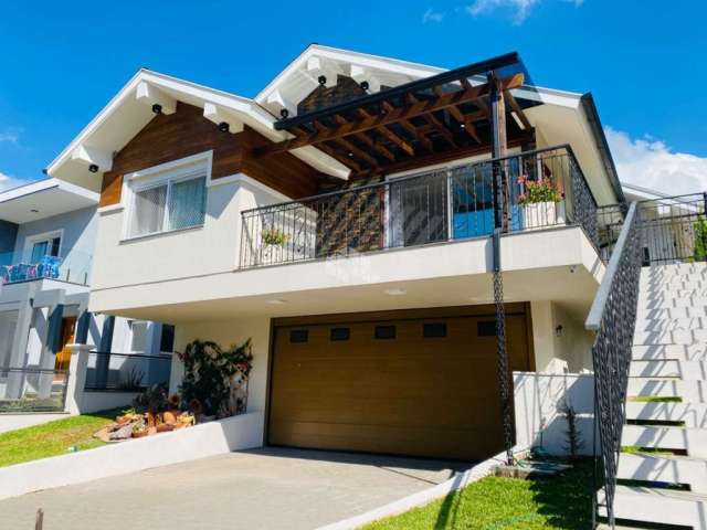 Casa Alto Padrão, totalmente mobiliada e equipada na Serra Gaúcha