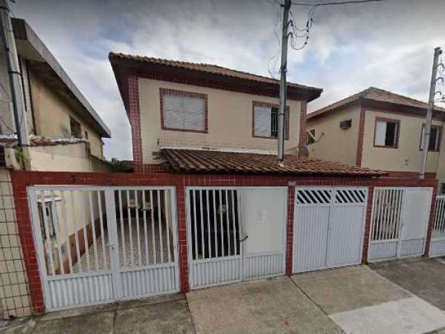 Casa em condomínio fechado com 2 quartos à venda na Vila Margarida, São Vicente , 54 m2 por R$ 215.000