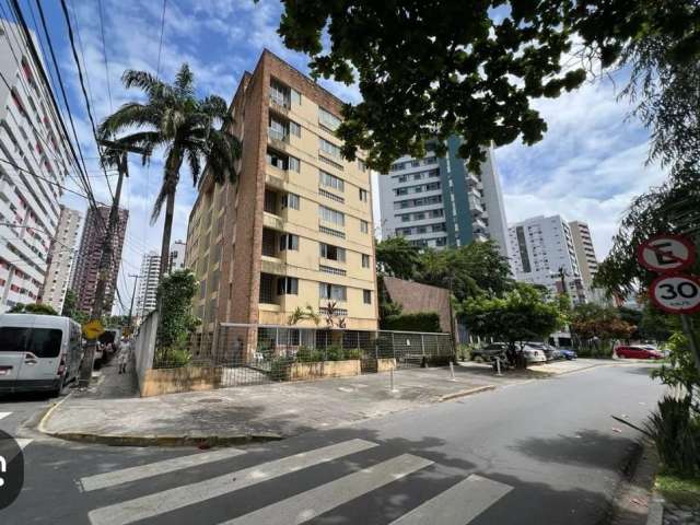 Apartamento à Venda 02 Quartos com 65M² no coração de Boa Viagem.