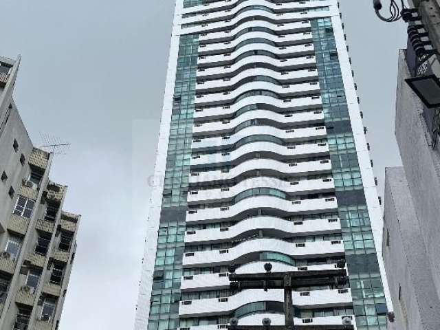 Apartamento andar alto em Boa Viagem com 88M².